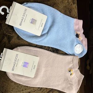 *Combo of 2 socks*